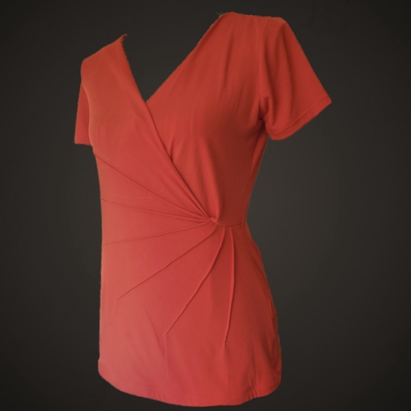 Premise Tops - Red Mock Wrap Gathered Top by Premise Sz S